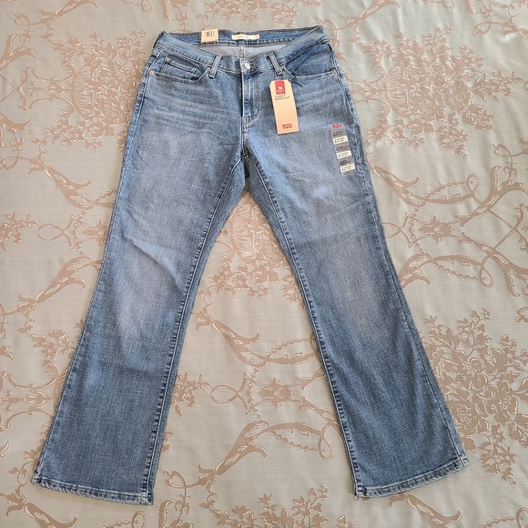 Levi's Curvy Bootcut Mid Rise Blue Jeans Women's Size 31 / 12 Short - Picture 2 of 14